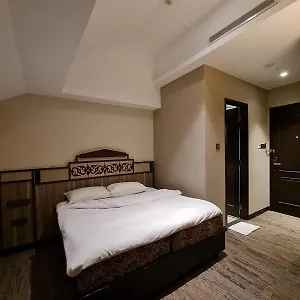 Lion Peak Hamilton Hotel Singapore